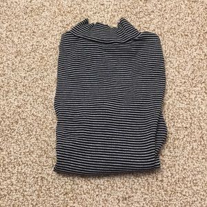 Women’s black and white stripe long sleeve